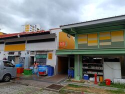 Teck Whye Avenue (D23), Retail #450956191